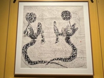 赏文物、寻“小龙” 游客涌入博物馆“拜年”