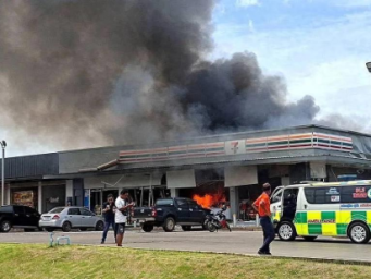 他信要给洪森上一课？