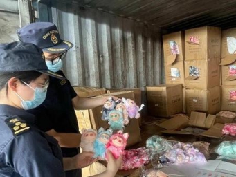 海关总署：今年以来全国海关拦截183万件假LABUBU